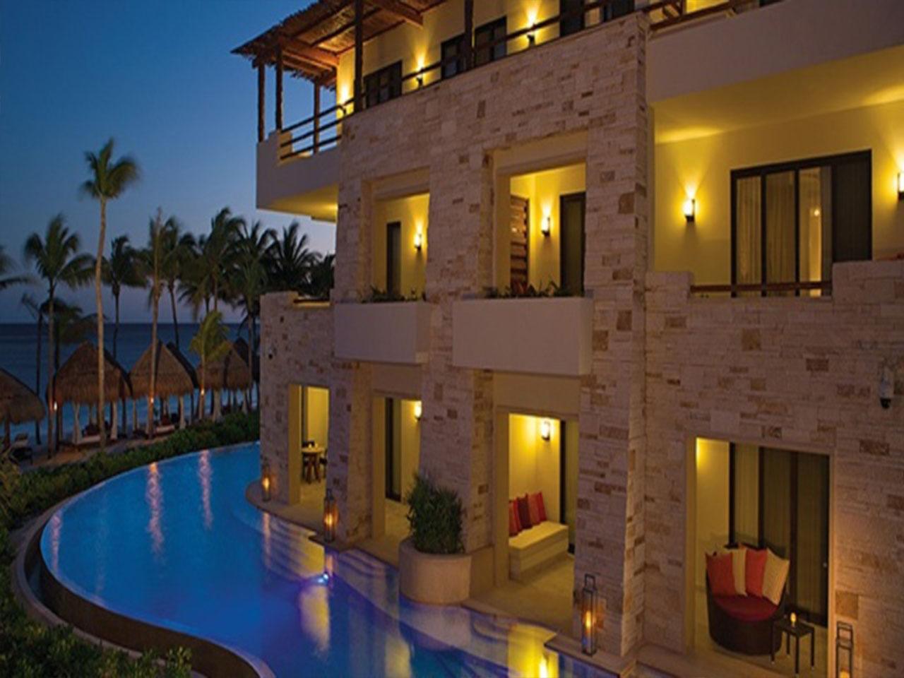 Bodas en la playa paquetes - hotel de noche - Secrets Akumal - Secrets Akumal Hotel - Bodas en la riviera maya - Paquetes de boda en Riviera maya