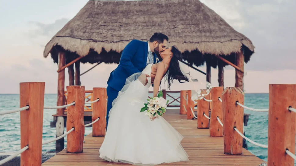 Beach wedding and wedding planners — wedding